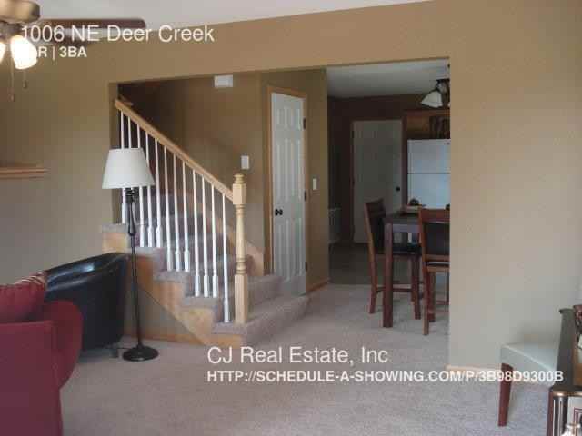 1006 Ne Deer Creek Dr - Photo 3 of 9