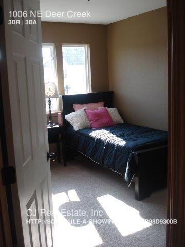 1006 Ne Deer Creek Dr - Photo 7 of 9