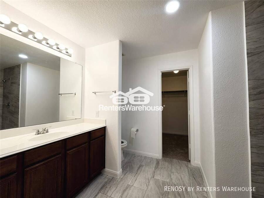 927 Paradise Rd - Photo 6 of 16