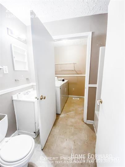 1216 Hammond Ave - Photo 5 of 12