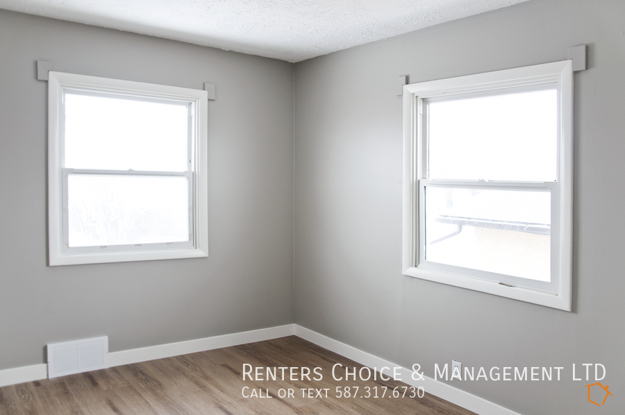 5008A 41 Ave - Photo 4 of 16