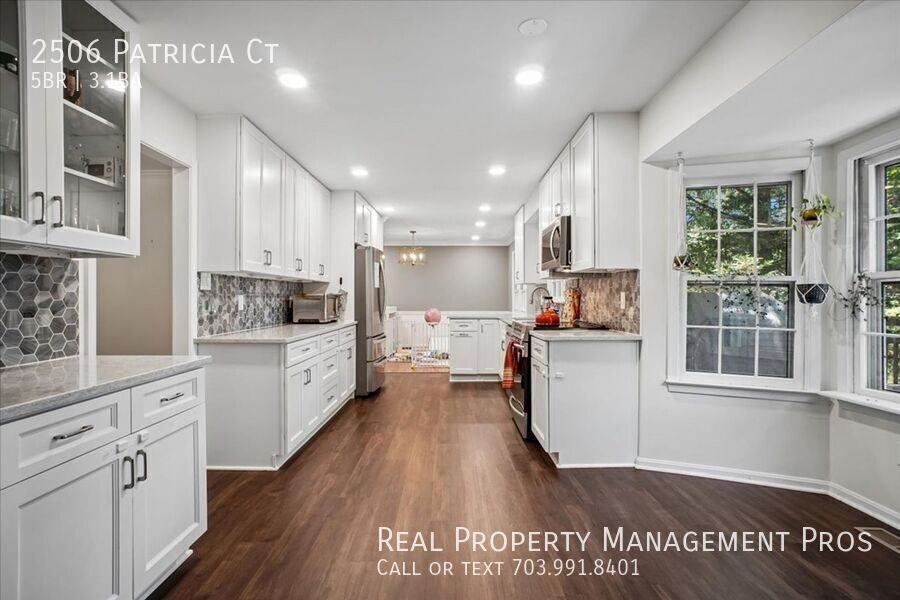 2506 Patricia Ct - Photo 6 of 12