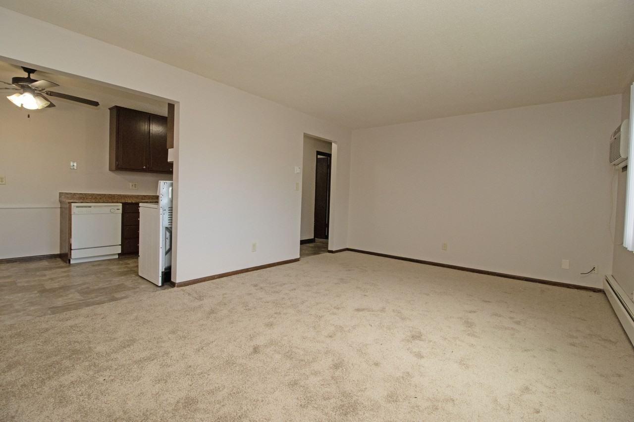 625 12th Ave N #212 - Photo 4 of 13