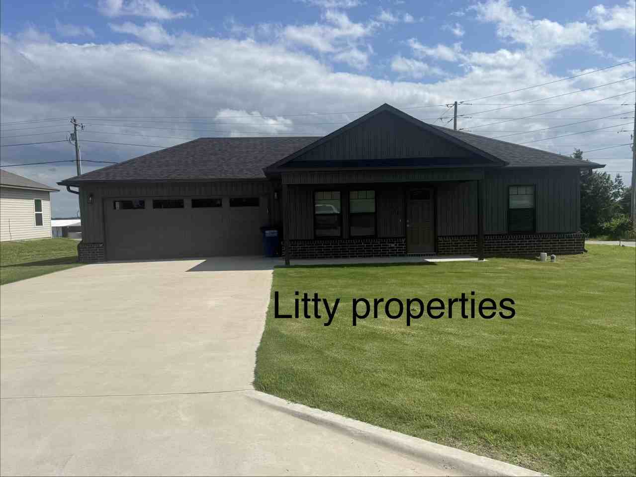 1072 Ozark Ave #NA - Photo 5 of 9