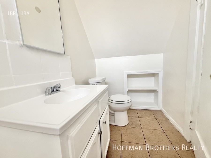 429 W Cowles St - Photo 6 of 7