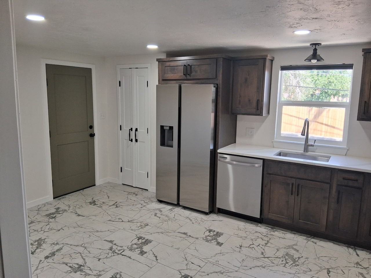 1504 Zuni Rd #NA - Photo 4 of 17