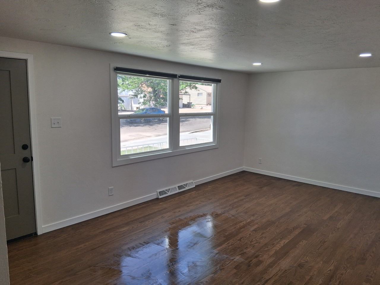 1504 Zuni Rd #NA - Photo 7 of 17