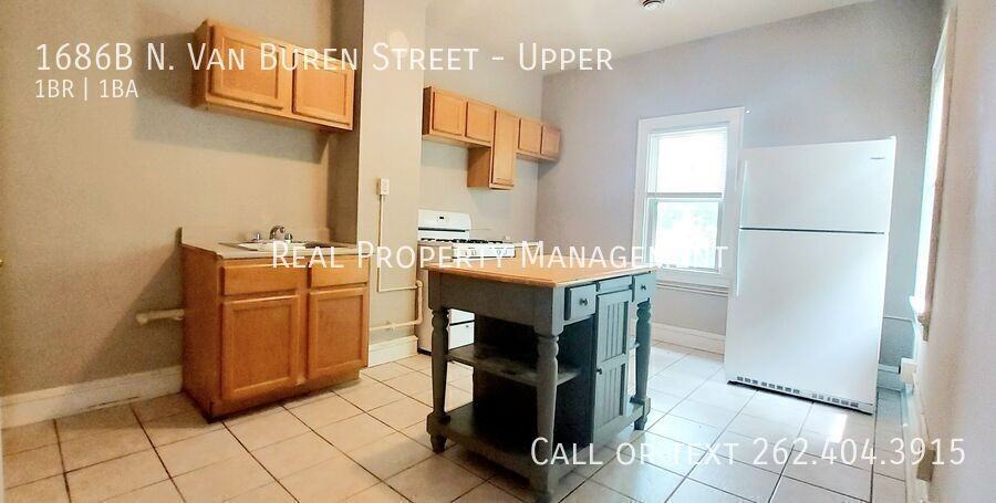 1686B N Van Buren St - Photo 4 of 11
