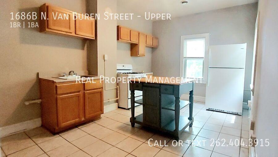 1686B N Van Buren St - Photo 5 of 11