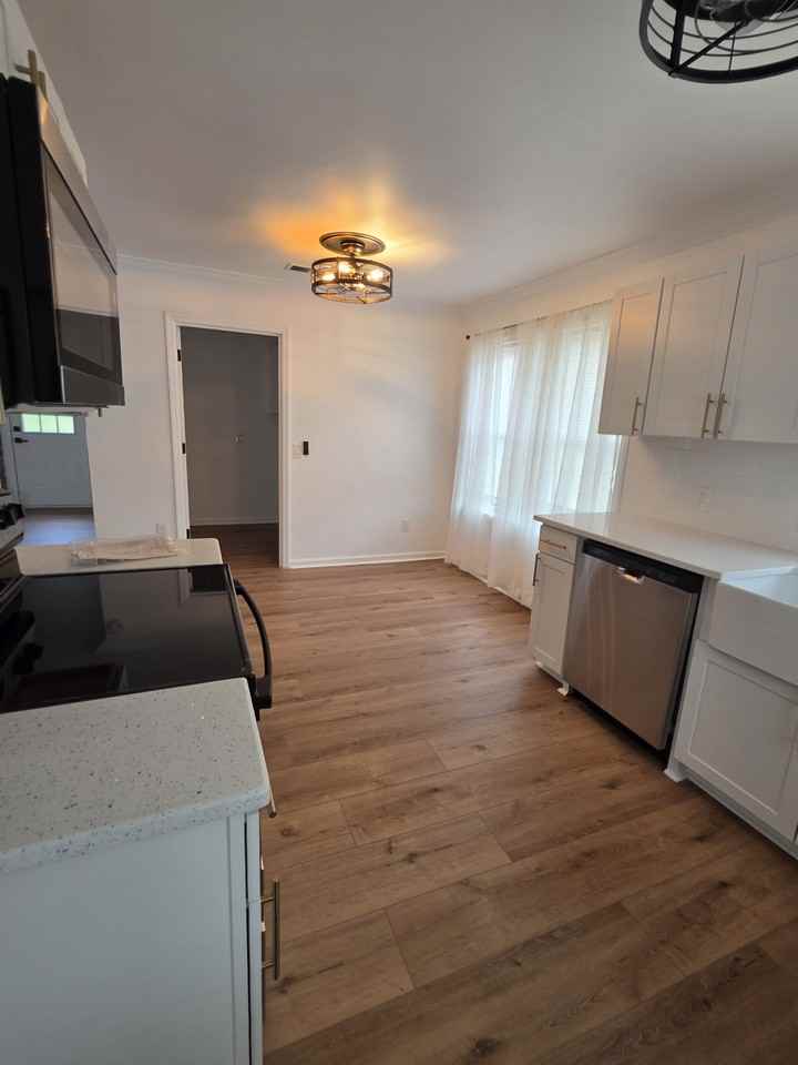 3923 Curry St #NA - Photo 3 of 9