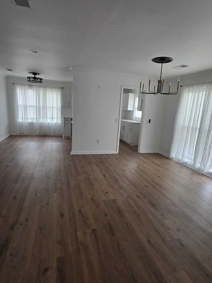 3923 Curry St #NA - Photo 7 of 9