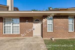 featured image of 119 Woodman Dr