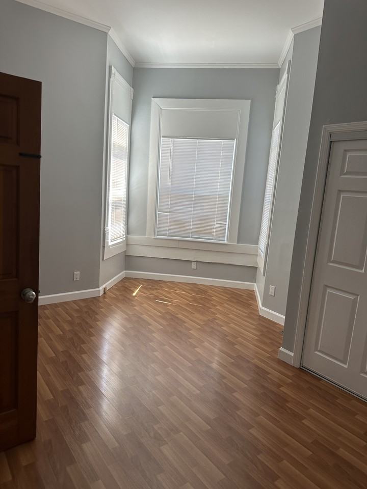 2203 8th Ave #2 - Photo 3 of 5