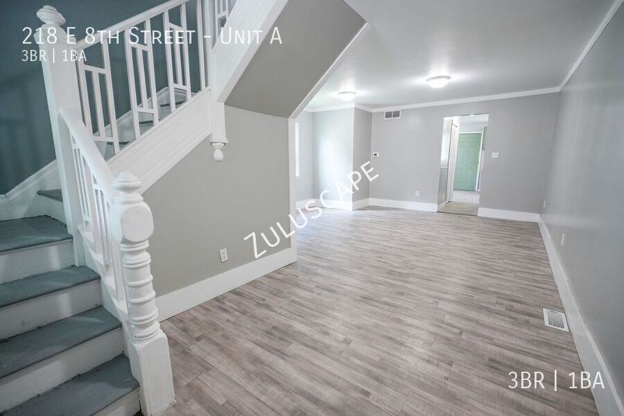 218 E 8th St #A - Photo 2 of 15