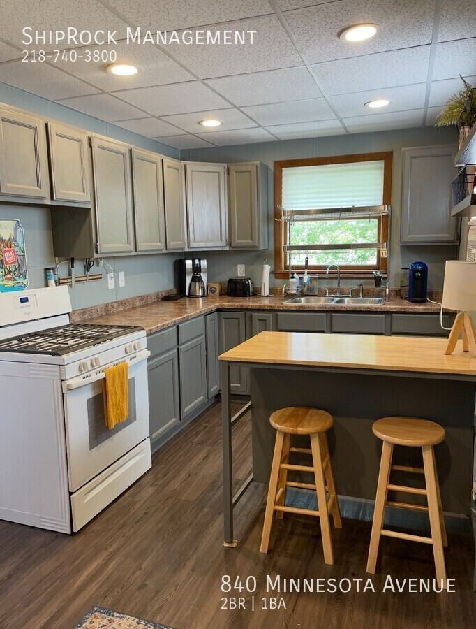 840 Minnesota Ave - Photo 2 of 11