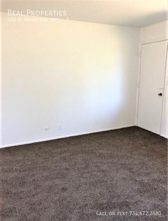 506 N Miami Ave #7 - Photo 3 of 8