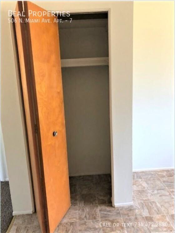 506 N Miami Ave #7 - Photo 6 of 8