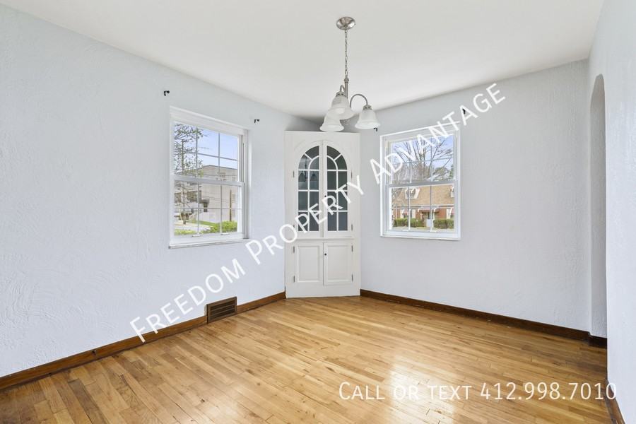 4102 Willow Ave - Photo 5 of 30