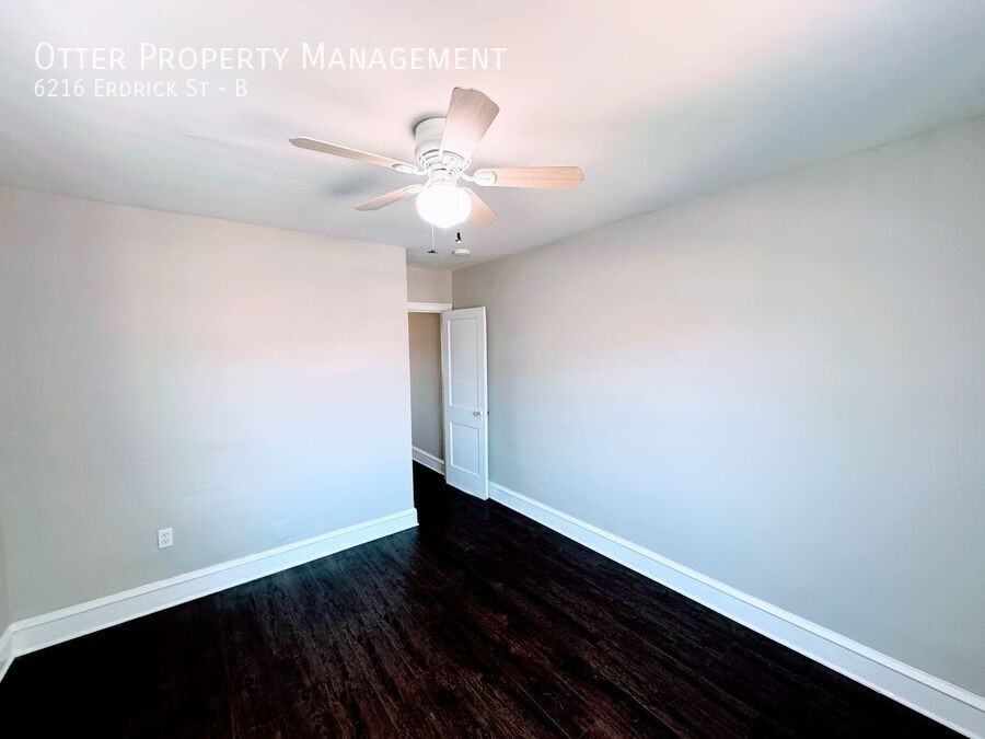 6216 Erdrick St #B - Photo 7 of 25