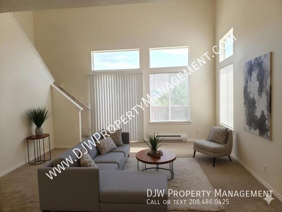 2130 S Dorothy Ave - Photo 2 of 7