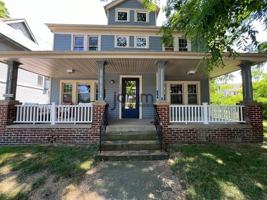 featured image of 1441 W 58th St