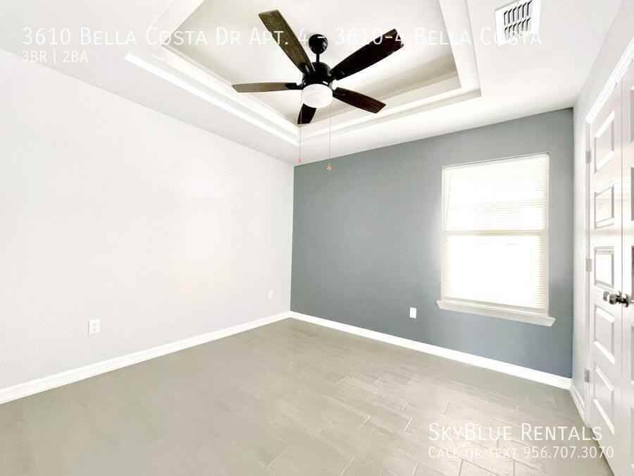 3610 Bella Costa Dr Apt 4 - Photo 5 of 13