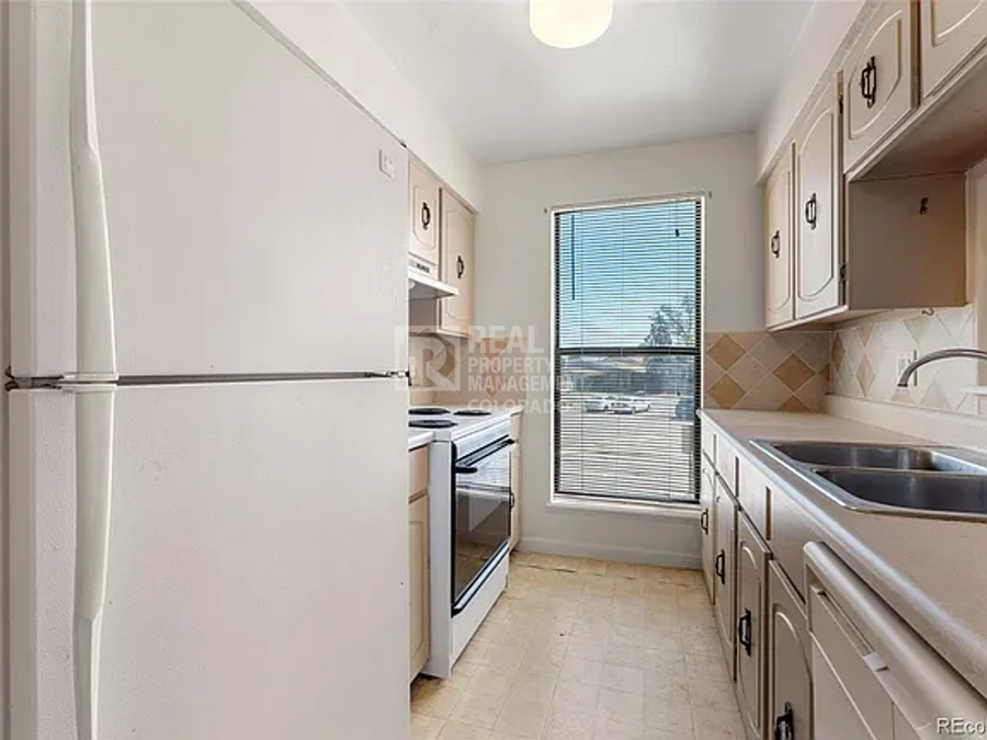 3662 S Granby Way #J05 - Photo 7 of 16