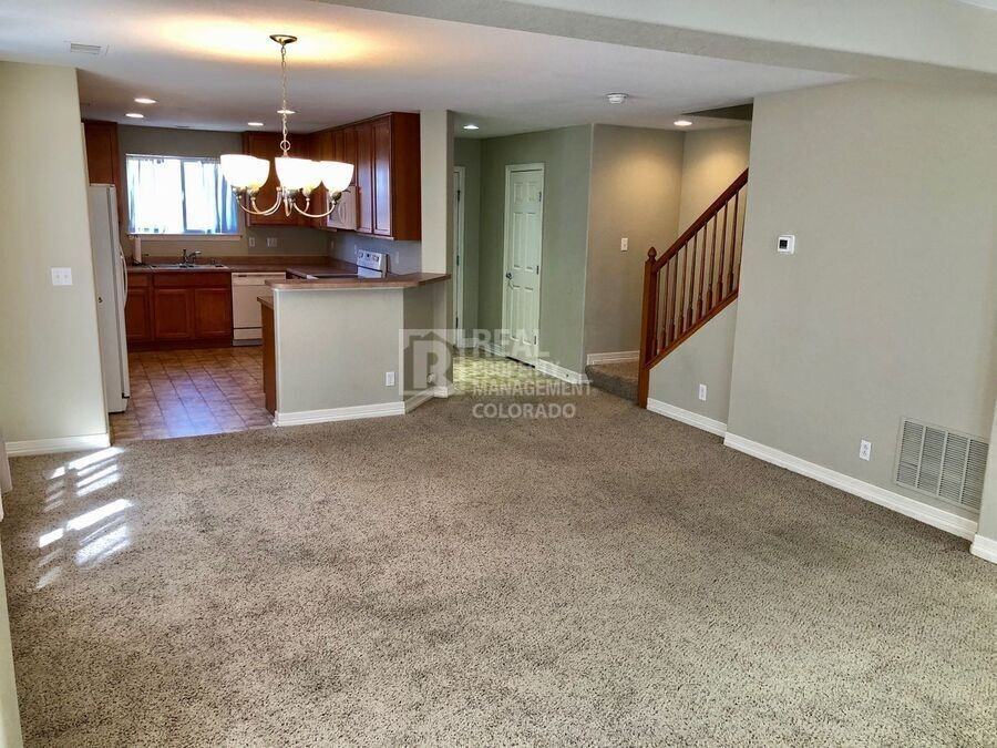 5824 Biscay St - Photo 3 of 17