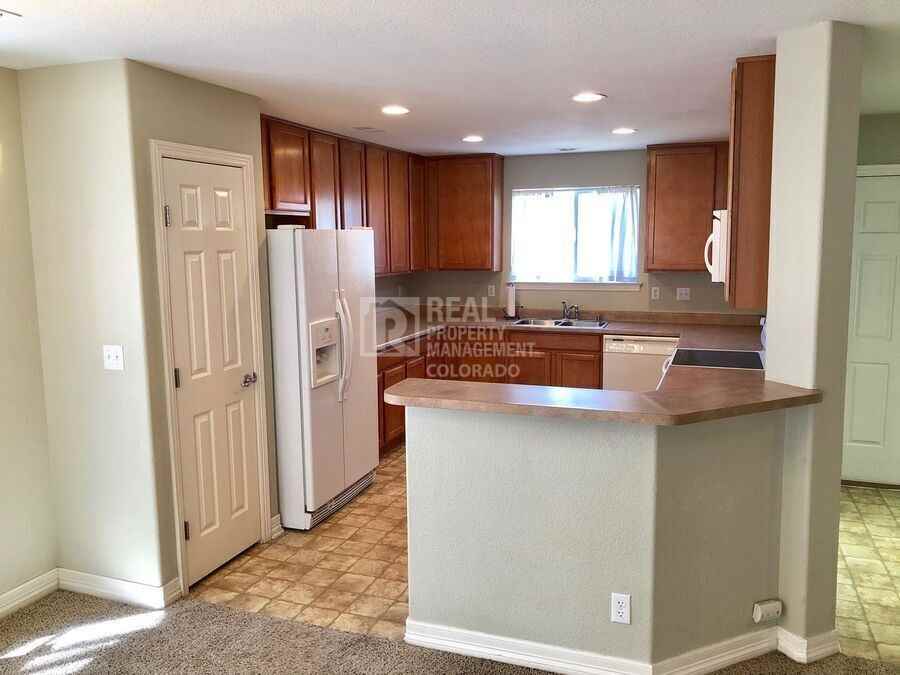 5824 Biscay St - Photo 6 of 17