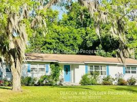 featured image of 1118 Ne 17th Ave