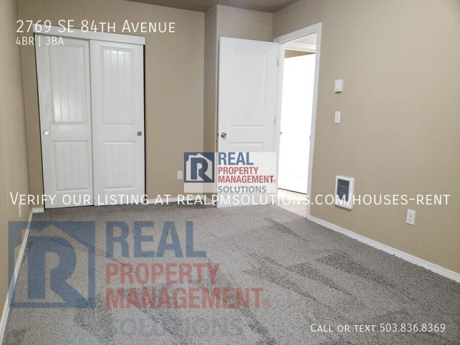 2769 Se 84th Ave - Photo 7 of 36