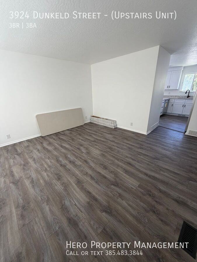 3924 W Dunkeld St - Photo 2 of 33