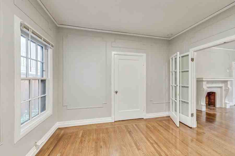295 Macarthur Blvd #C - Photo 3 of 19