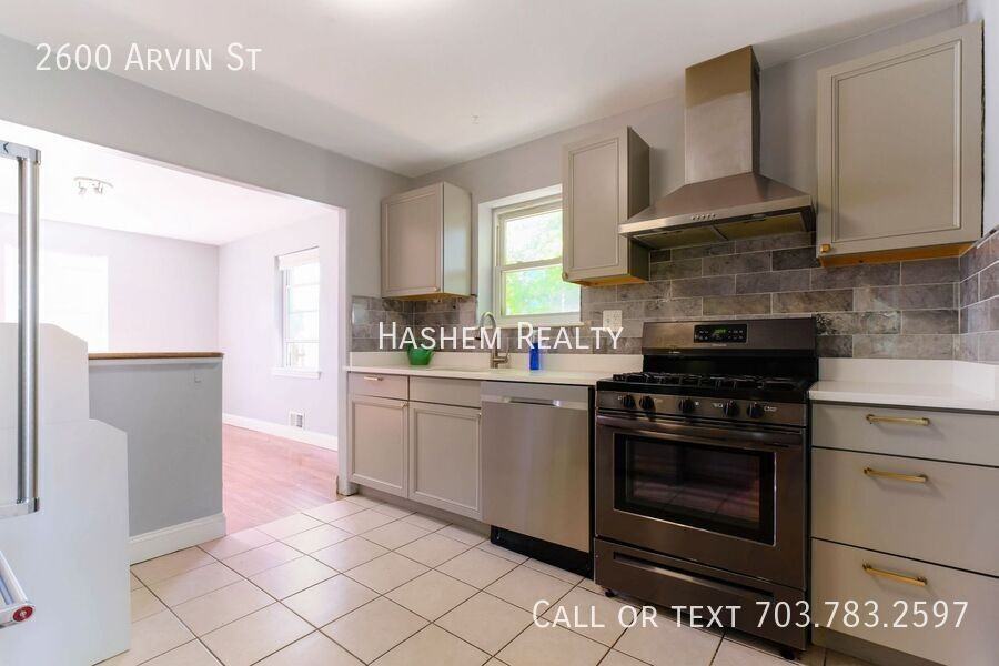2600 Arvin St - Photo 2 of 16
