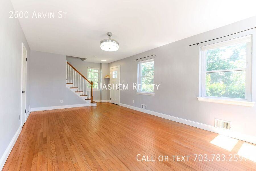 2600 Arvin St - Photo 4 of 16