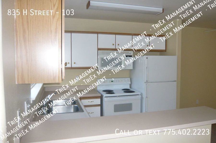 835 H St #103 - Photo 4 of 12