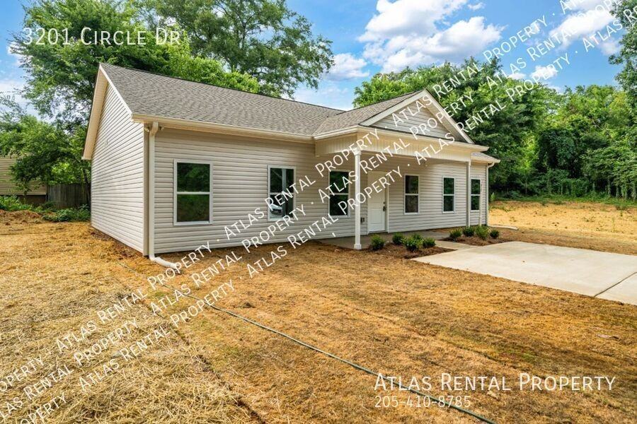 3201 Circle Dr - Photo 3 of 19