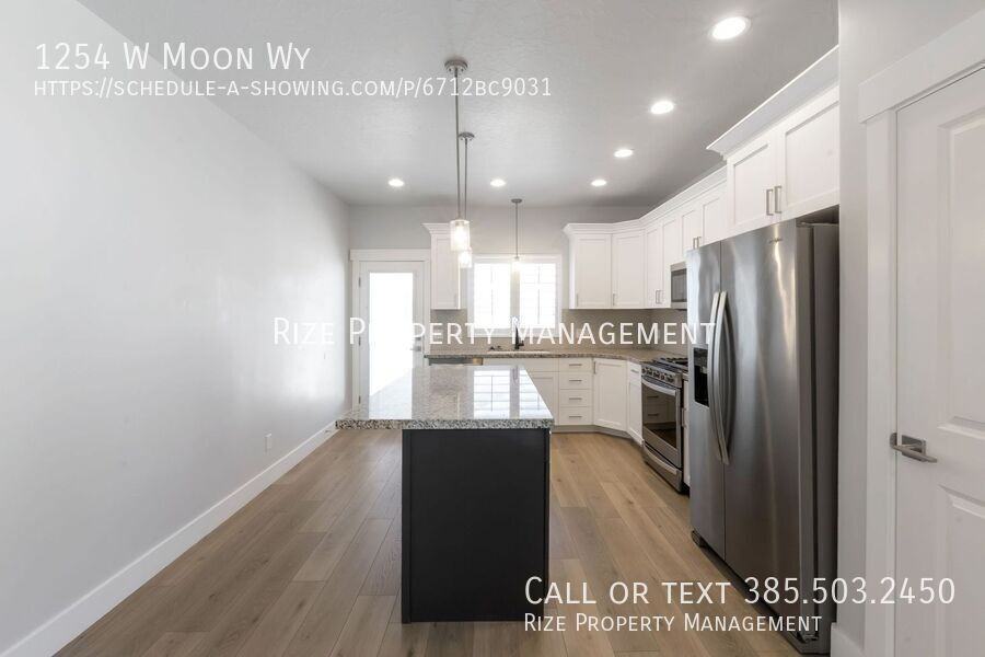 1254 W Moon Way - Photo 2 of 43