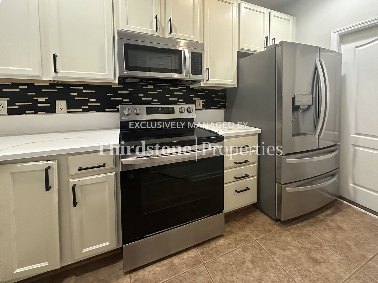6131 Bartram Village Dr - Photo 6 of 22