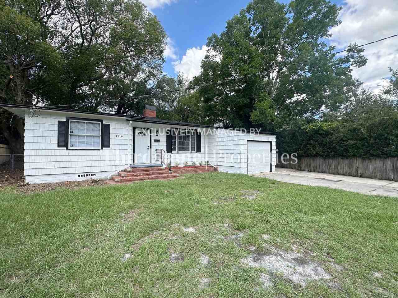 1216 Glen Laura Rd - Photo 2 of 6
