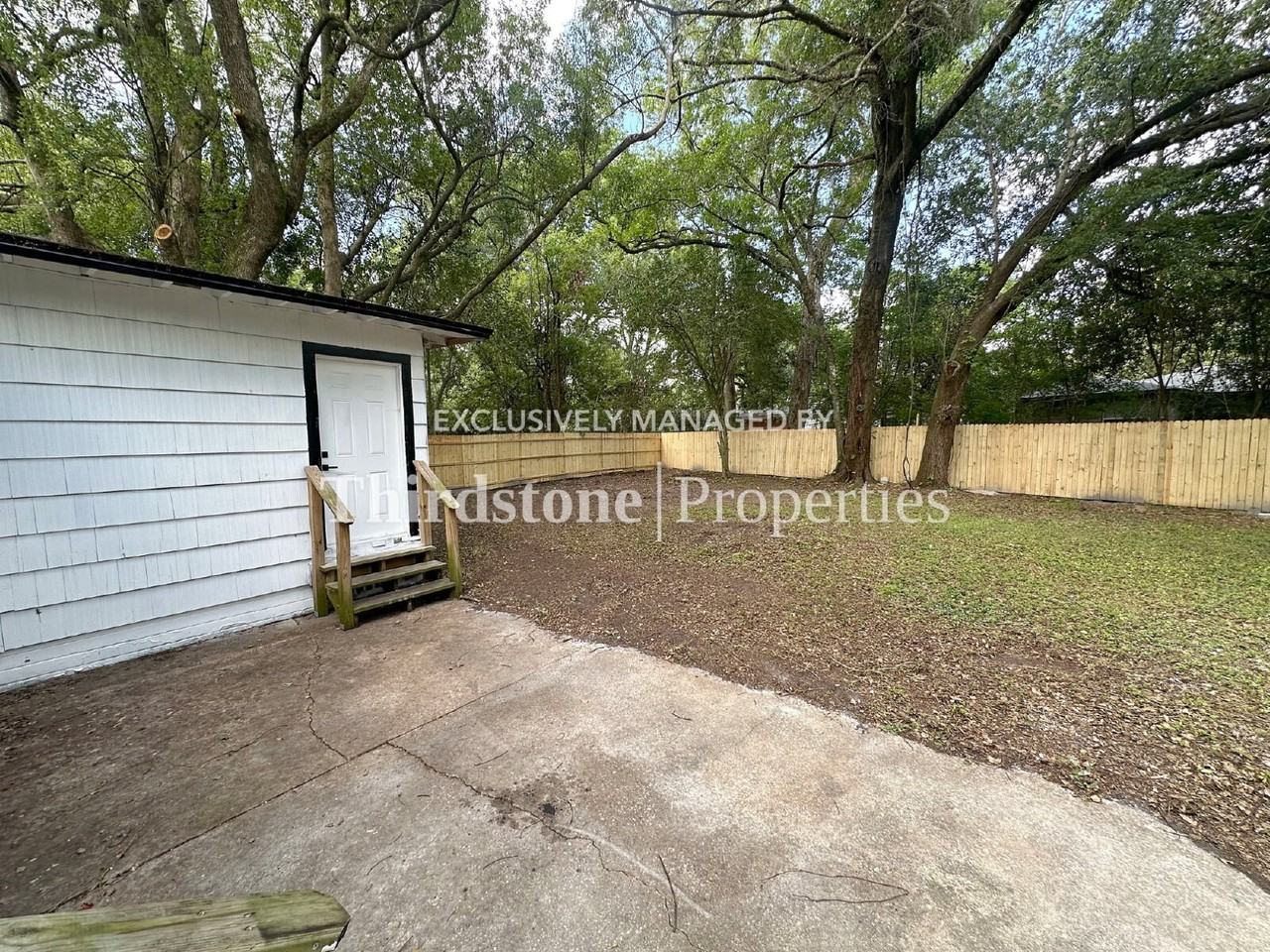 1216 Glen Laura Rd - Photo 3 of 6
