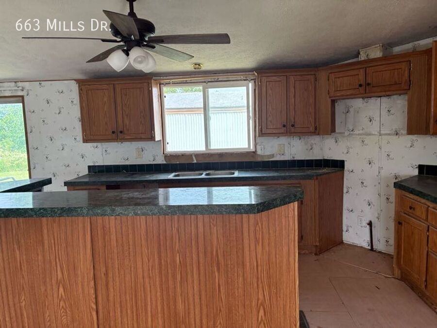 663 Mills Dr - Photo 7 of 26