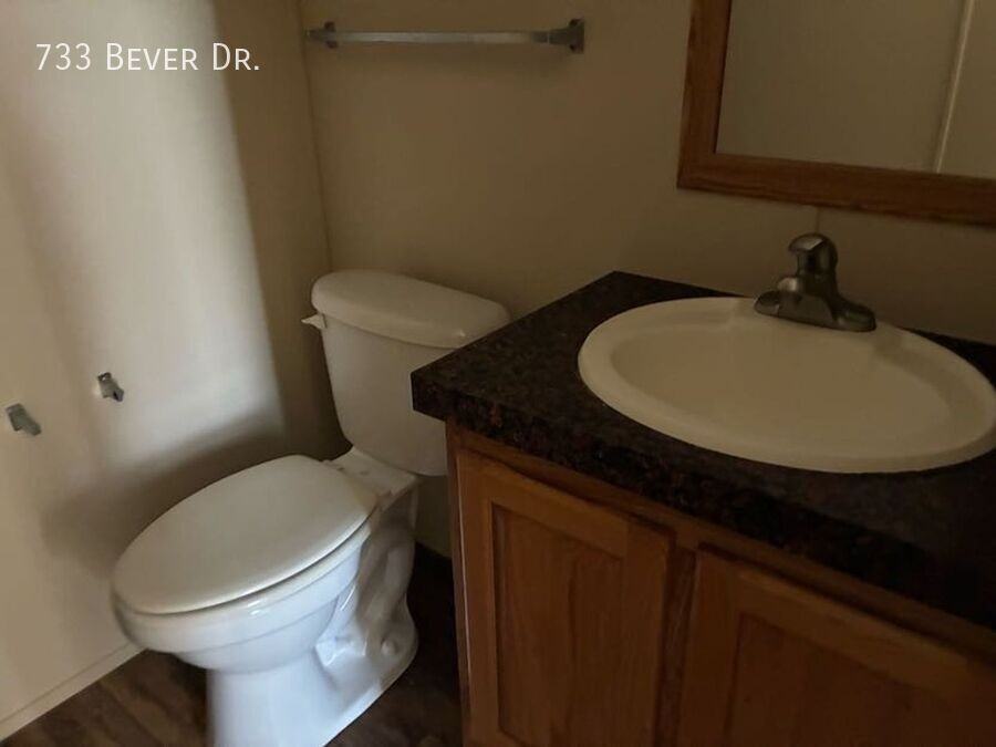 733 Bever Dr - Photo 6 of 12