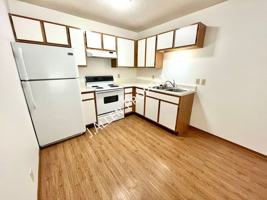 featured image of 904 Riverfront Rd #14