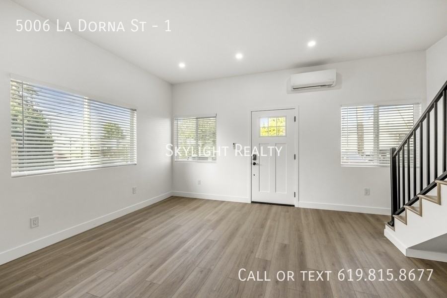 5006 La Dorna St #1 - Photo 3 of 18
