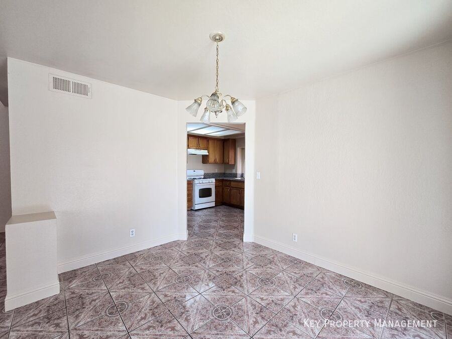 4541 Fireside Ln - Photo 6 of 30