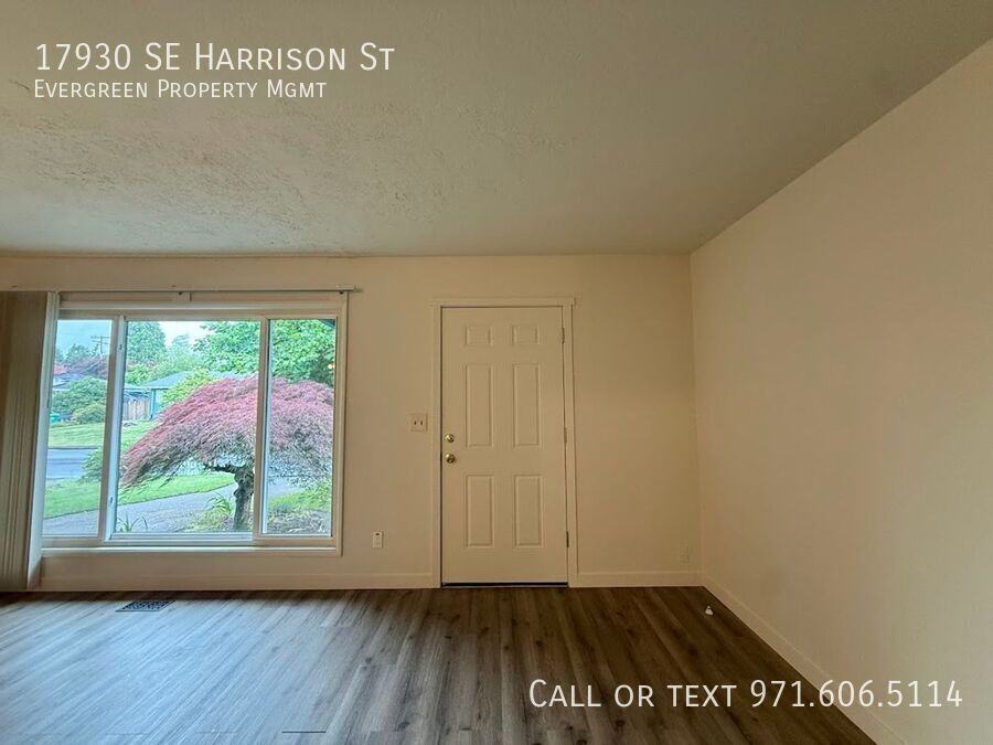 17930 Se Harrison St - Photo 5 of 33