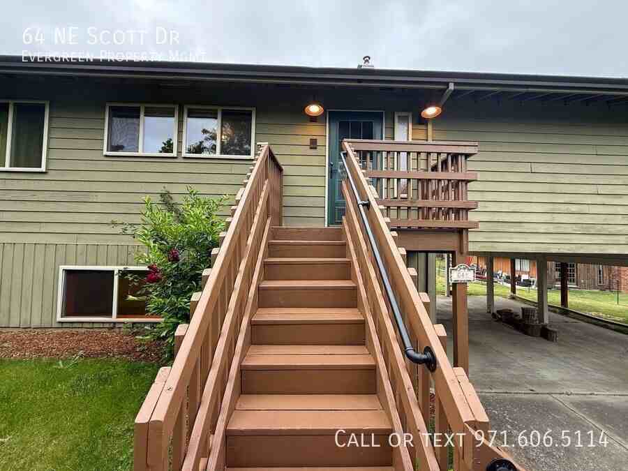 64 Ne Scott Dr - Photo 4 of 50