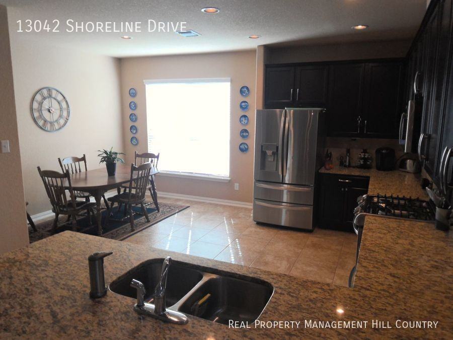 13042 Shoreline Dr - Photo 6 of 31