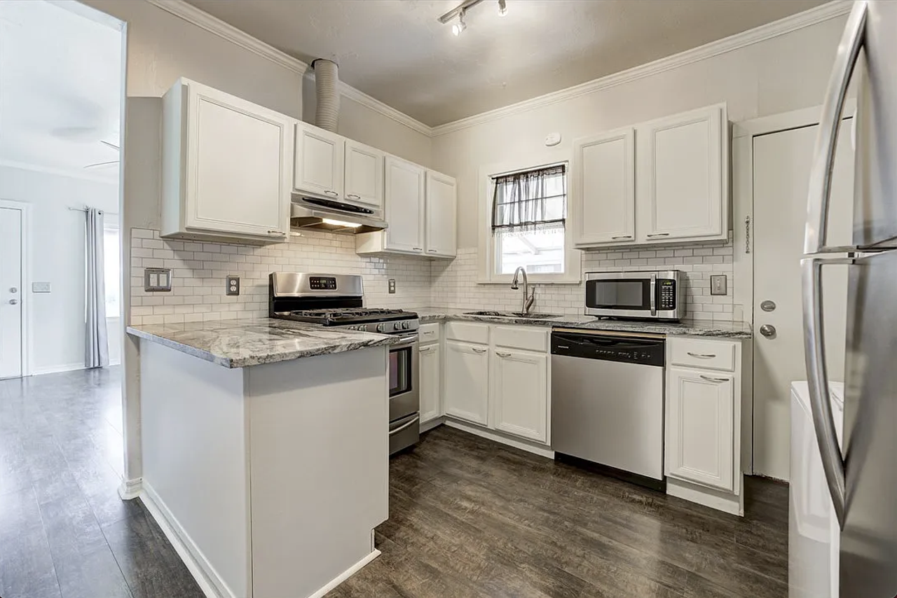1130 Nw 49th St #NA - Photo 5 of 14